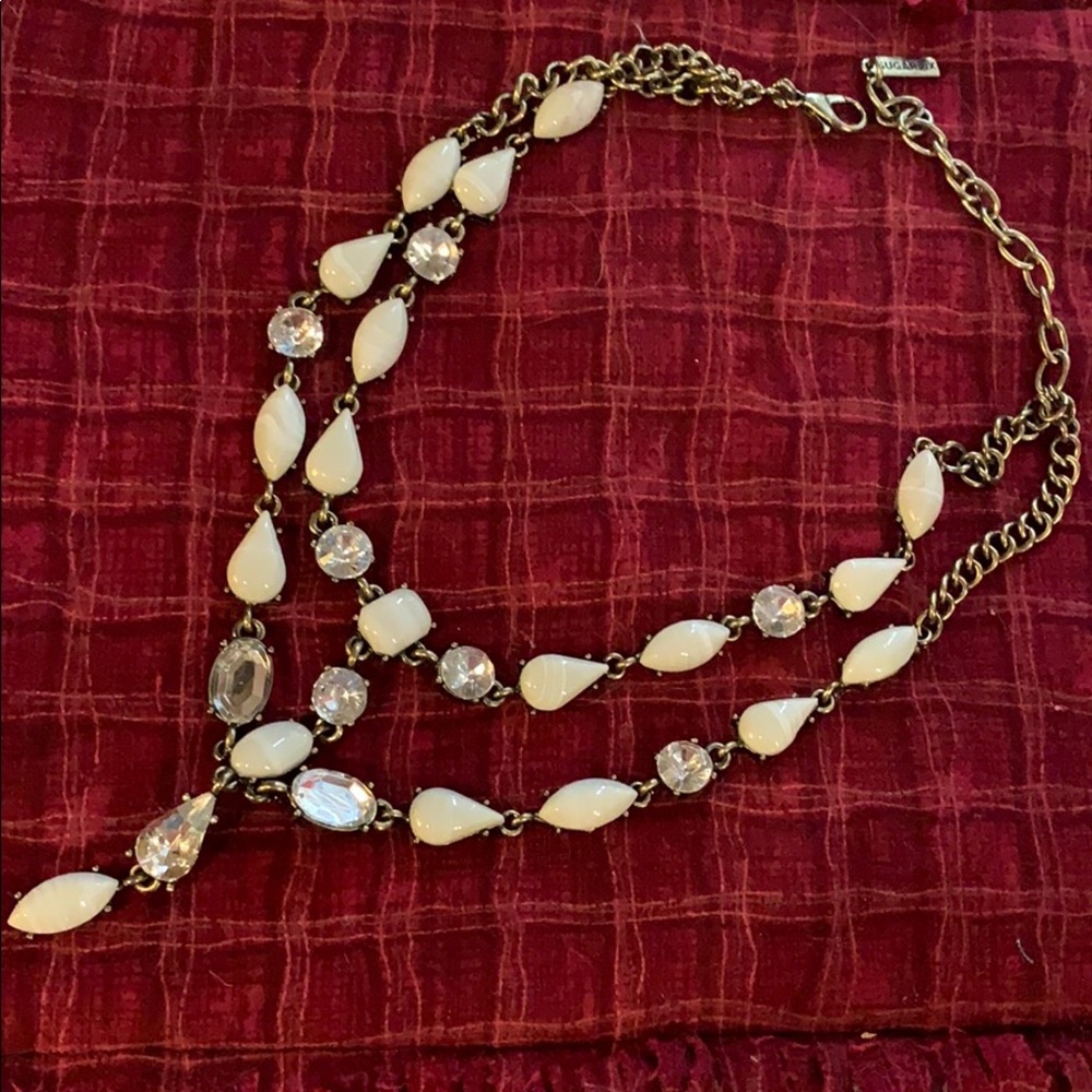 Beautiful costume jewelry necklace!